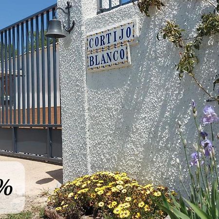 Cortijo Blanco Villa Albondon Екстериор снимка